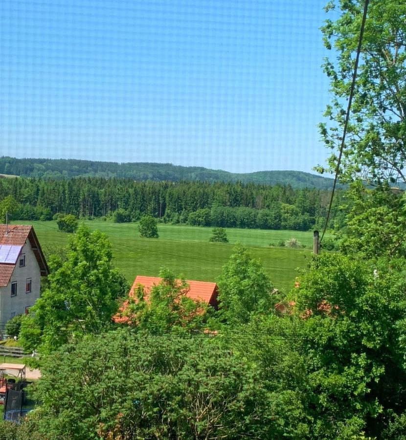 Fe Wo Brunnen - 120 Qm - Ruhige Lage - Viel Natur- Komfortabel - Grosser Balkon Und Garten Memmingen Kültér fotó